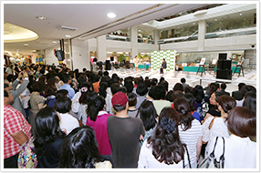 オープニングイベントには協会顧問の山岸先生も登壇され、多くの観客でにぎわいました